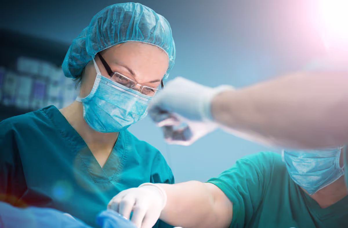 What to Expect During a Consultation with an Oculofacial Surgeon